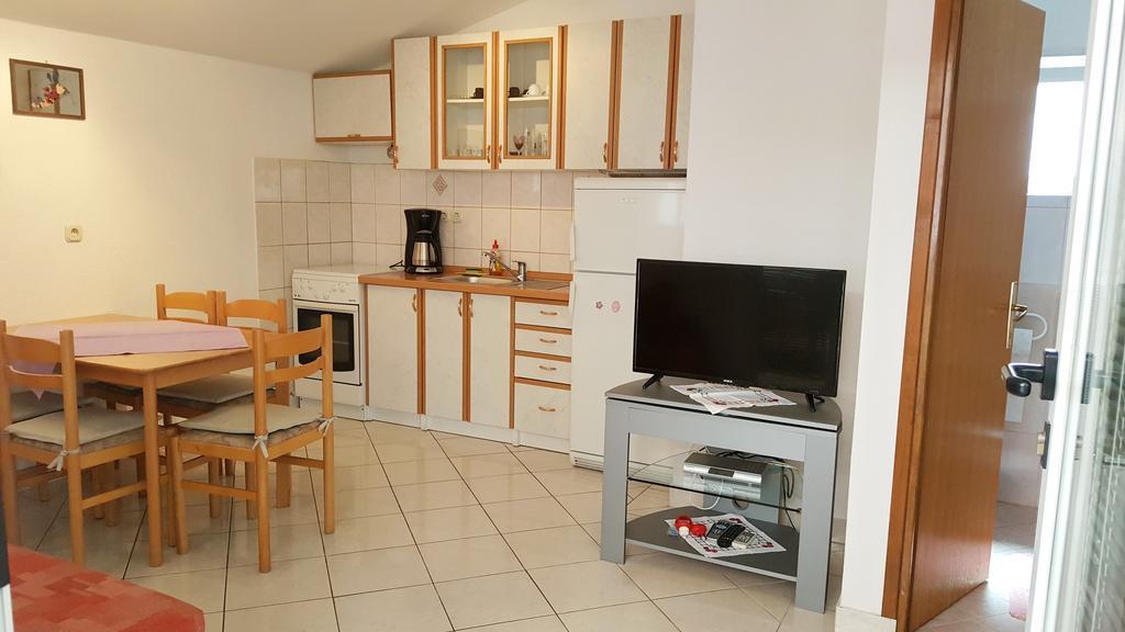 Apartments Sanda Tribunj Tribalj Eksteriør bilde