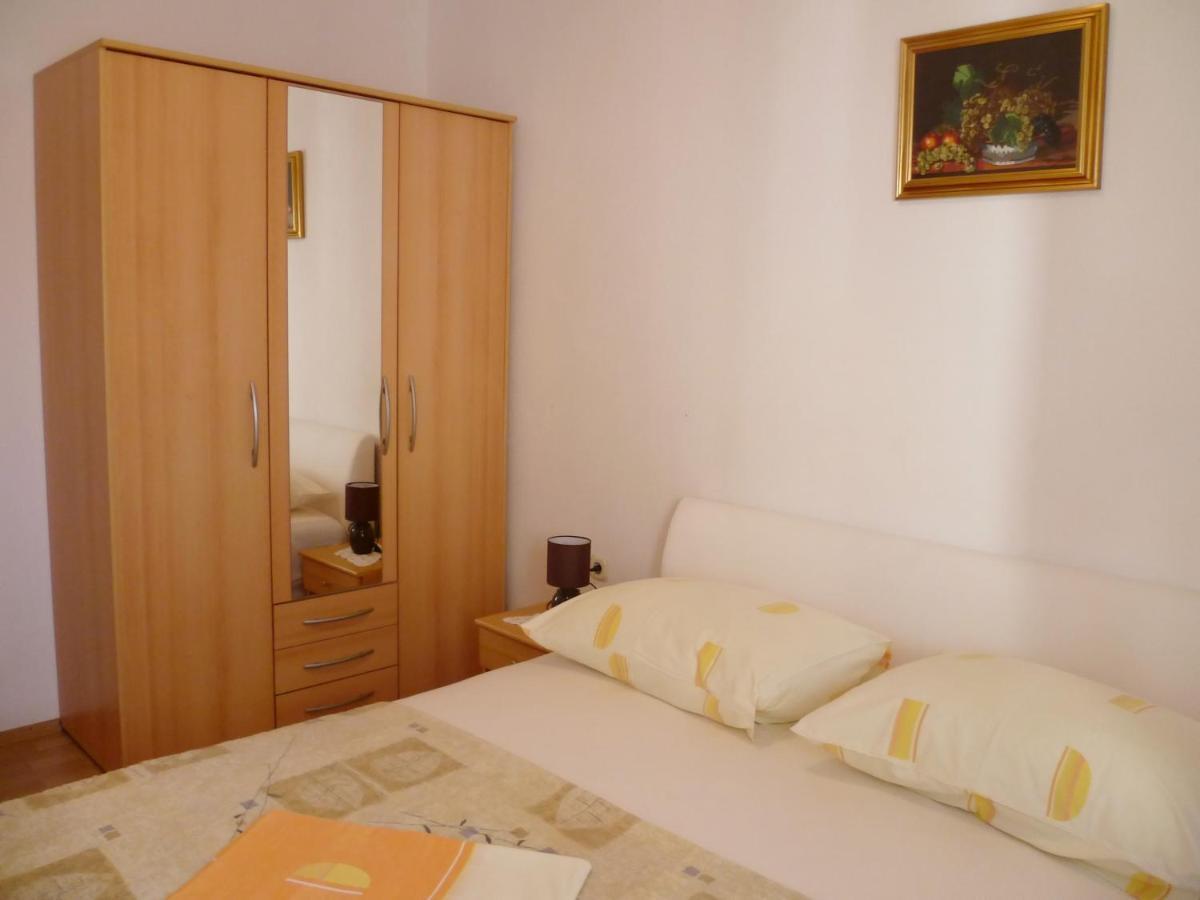 Apartments Sanda Tribunj Tribalj Rom bilde